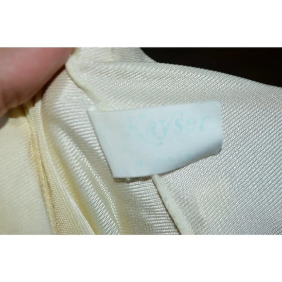 Kayser Slip Beige Size 36 T Nylon Sheer Hem Vintage 1950s - Picture 7 of 8